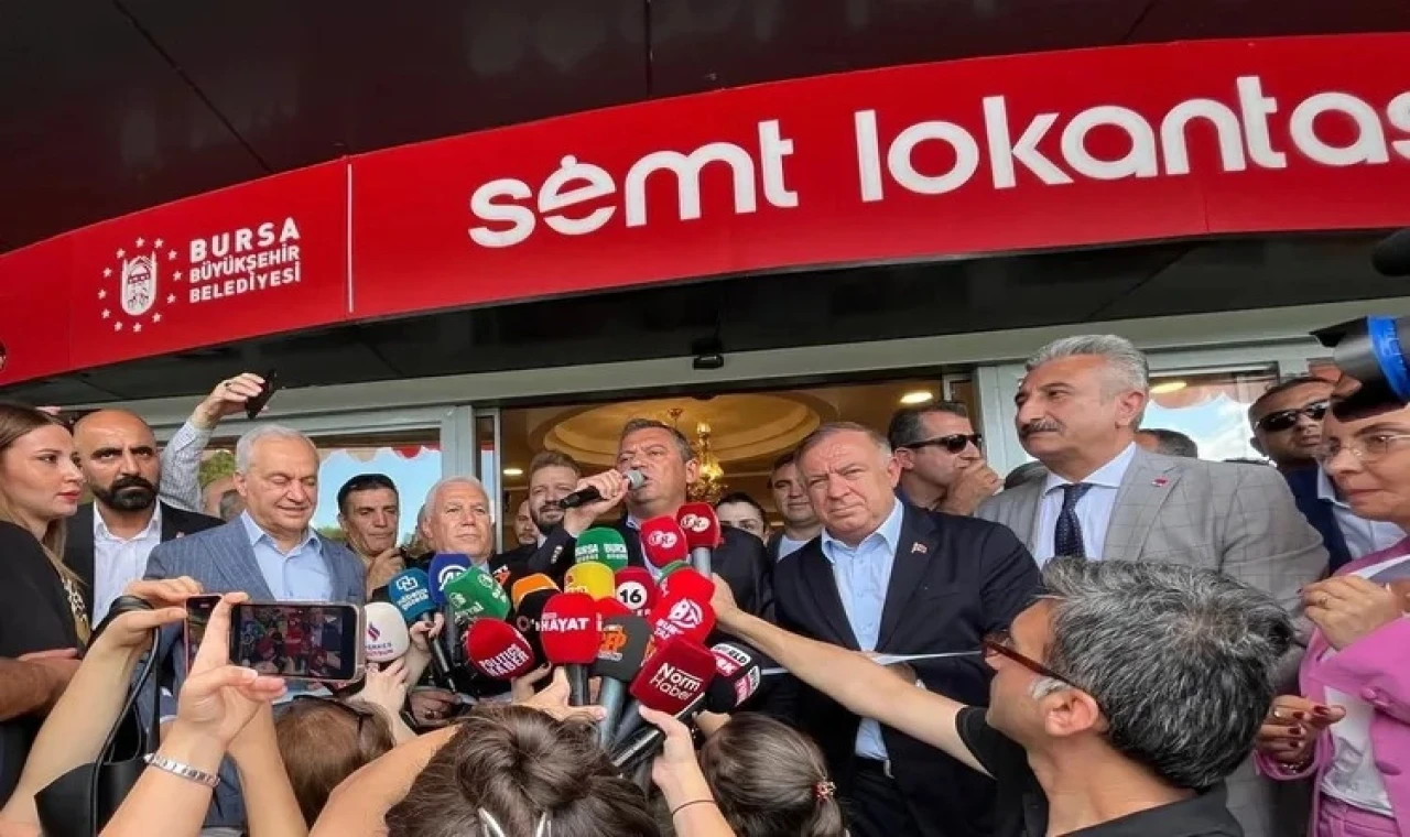 Bursa’nın ilk semt lokantası Özgür Özel’in katılımıyla açıldı