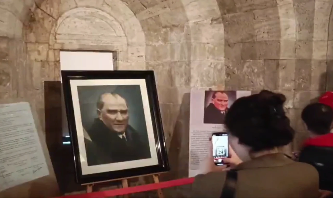 Tarihi portre Anıtkabir’de sergileniyor