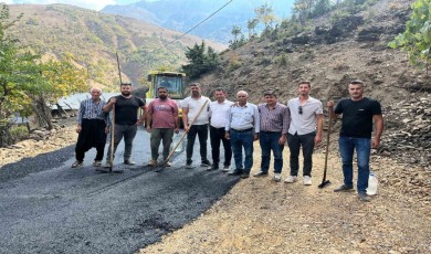 Başkan yol sözünü tuttu, mahalle büyük sevinç yaşadı